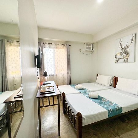 Gplace Hotel Cebu Exterior photo