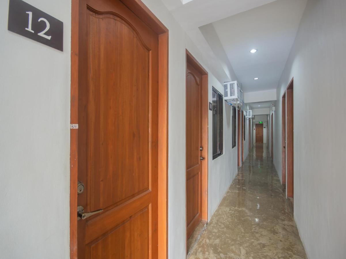Gplace Hotel Cebu Exterior photo